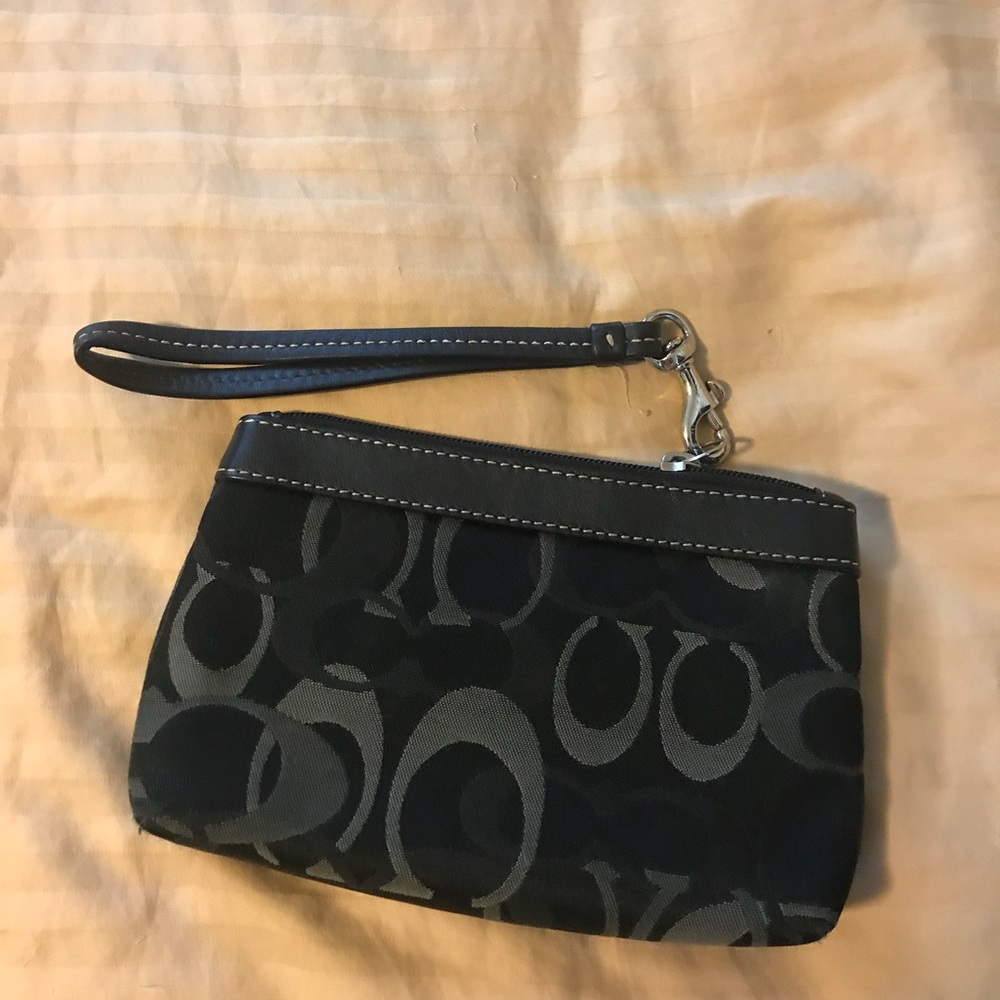 2 Coach wristlets - Picture 4 of 4